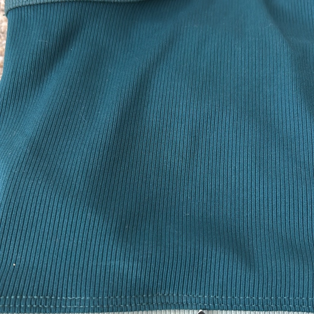 Women’s 2XL Bra/Tank - Picture 2 of 6